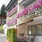 Garni Ragaz 3*