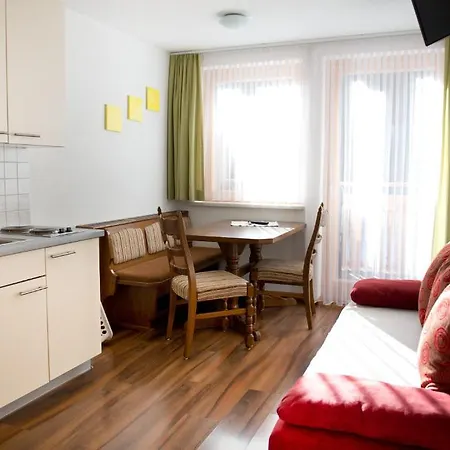 Garni Ragaz Ξενοδοχείο